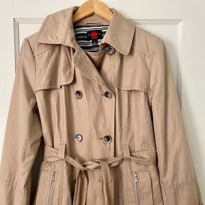 Car coat length raincoat